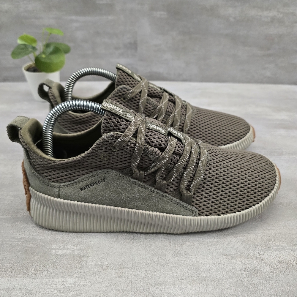 SOREL Out N About Plus Sage Waterproof Lace Up Knit Sneaker Women’s Size 7.5